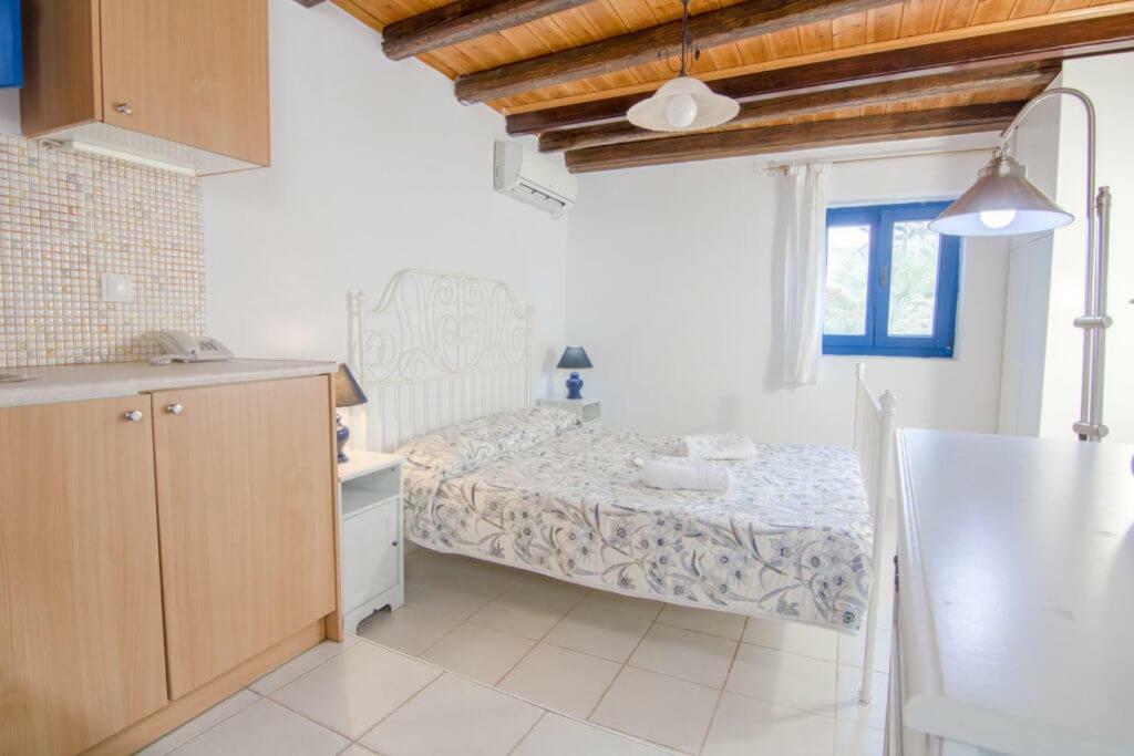 Aparthotel Paros Eden Park Esterno foto